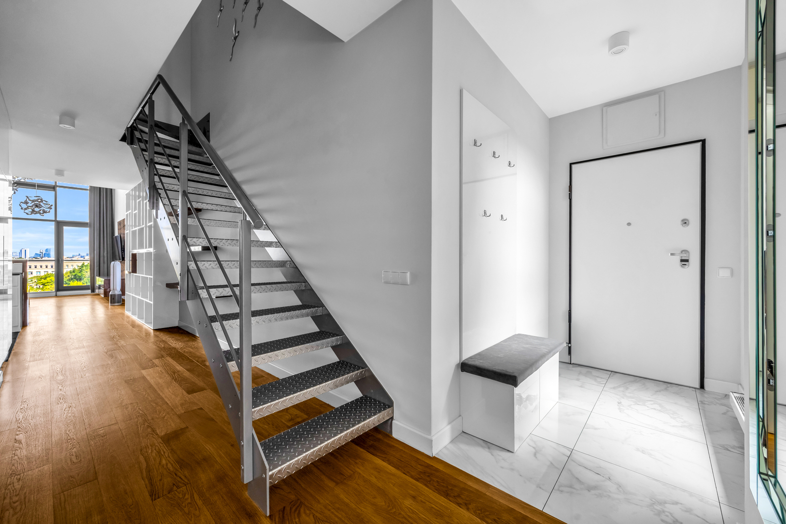 Loft z Panoramą Warszawy | Qbik