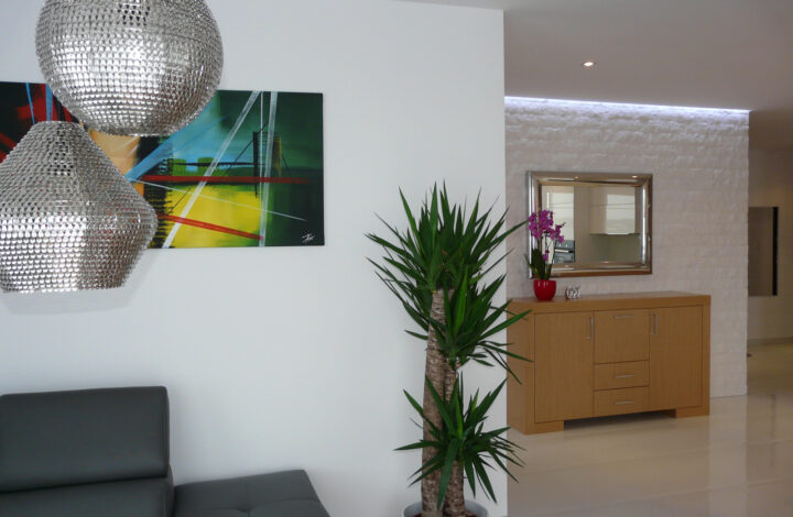 A sunny apartment with a view of the Vistula River