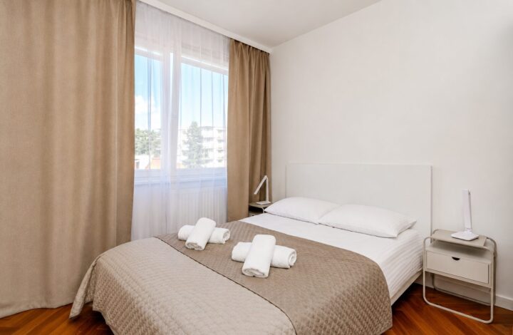 Jasny apartament blisko Wisły