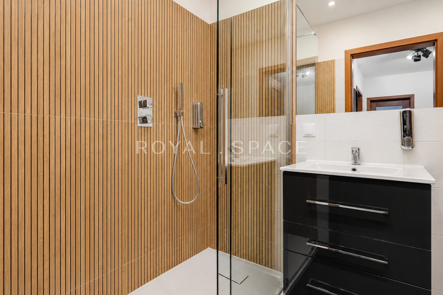 Jasny apartament blisko Wisły