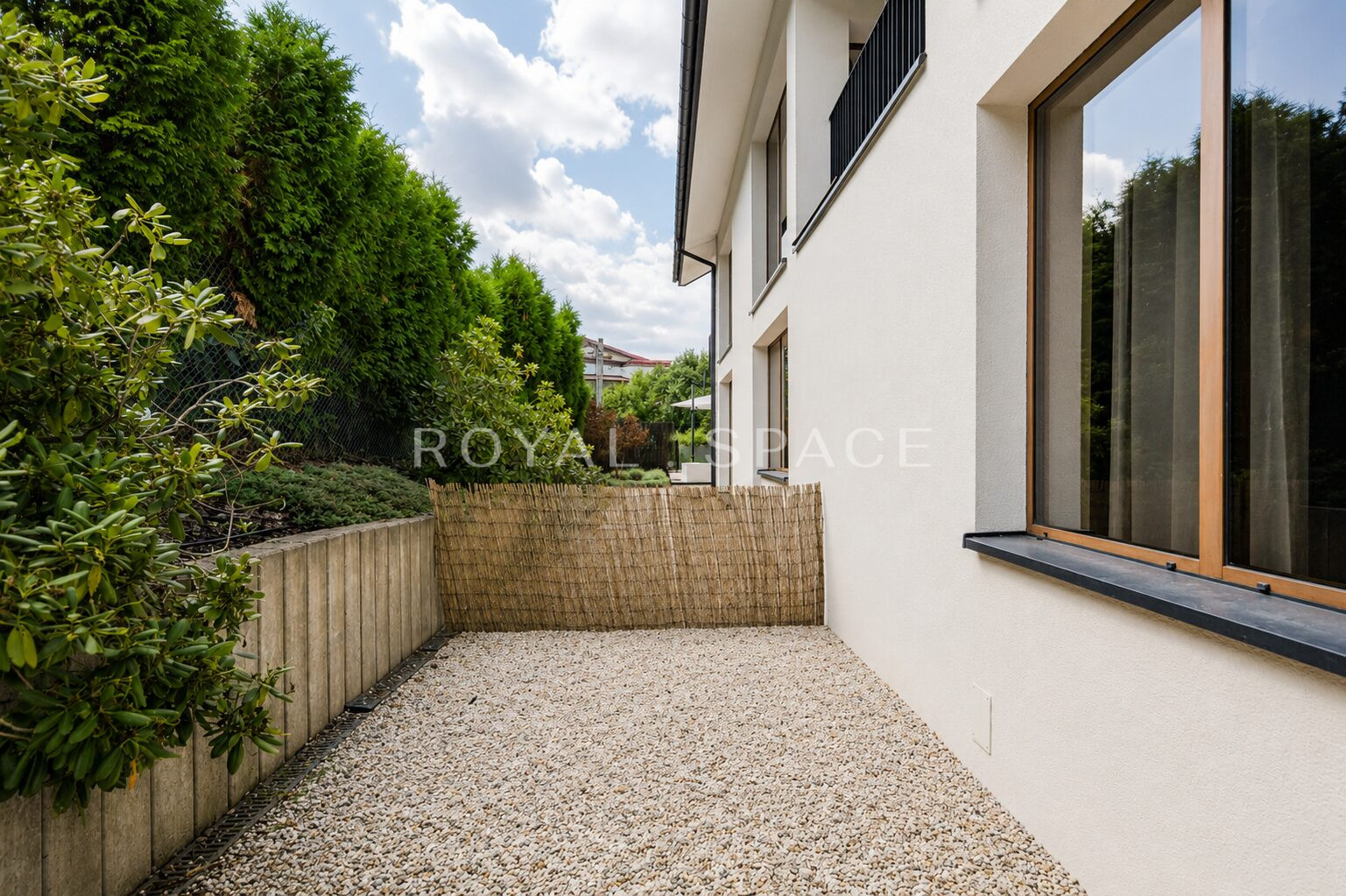 Apartament z ogródkiem I Las Wolski