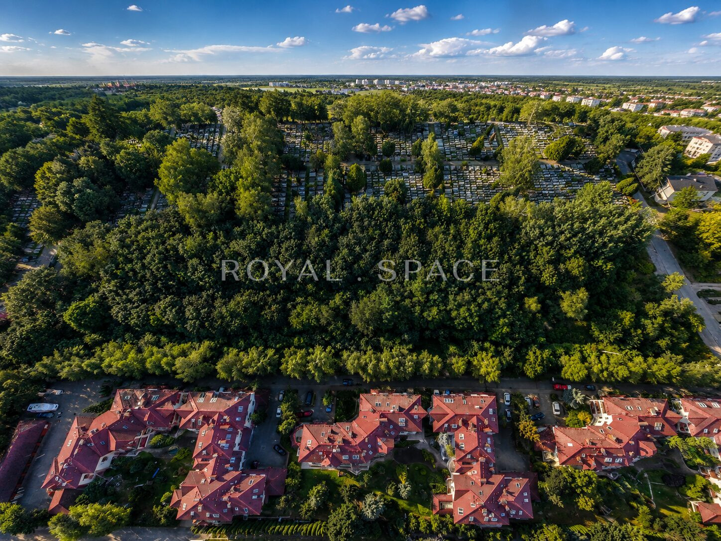 Service-use plot on Na Polach Street – Pasternik