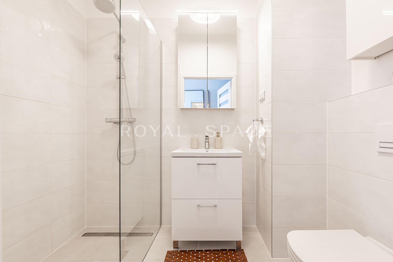 Stylish Apartment in Browary | 10th floor