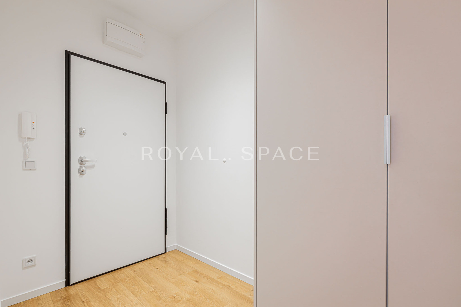 Stylish Apartment in Browary | 10th floor
