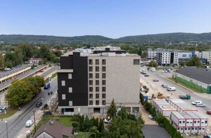 Просторі апартаменти в серці Bronowice