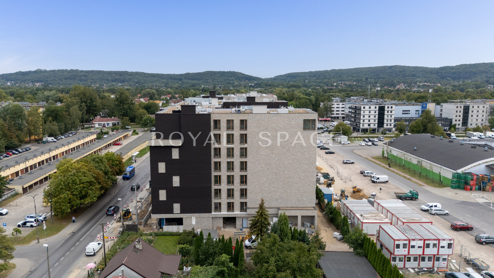 Просторі апартаменти в серці Bronowice