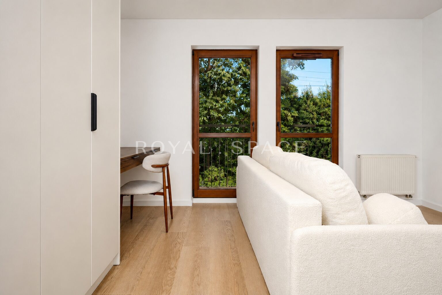 Mieszkanie z balkonem w Garden Residence