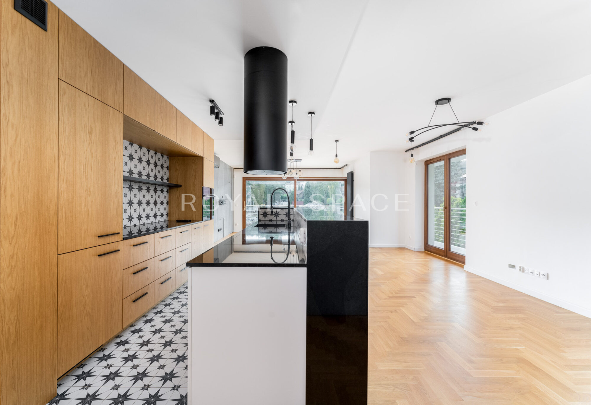 Przestronny apartament z tarasem na Salwatorze