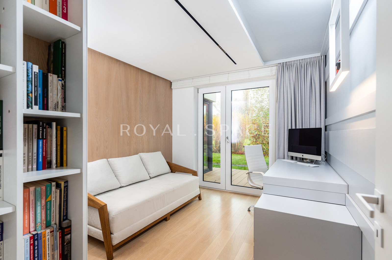 Unikalny apartament z prywatnym ogrodem o pow. 4a!