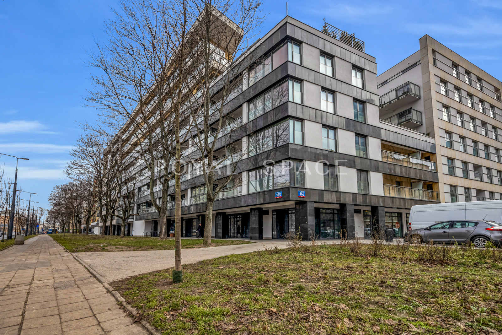 Przestronny apartament w eleganckim stylu!