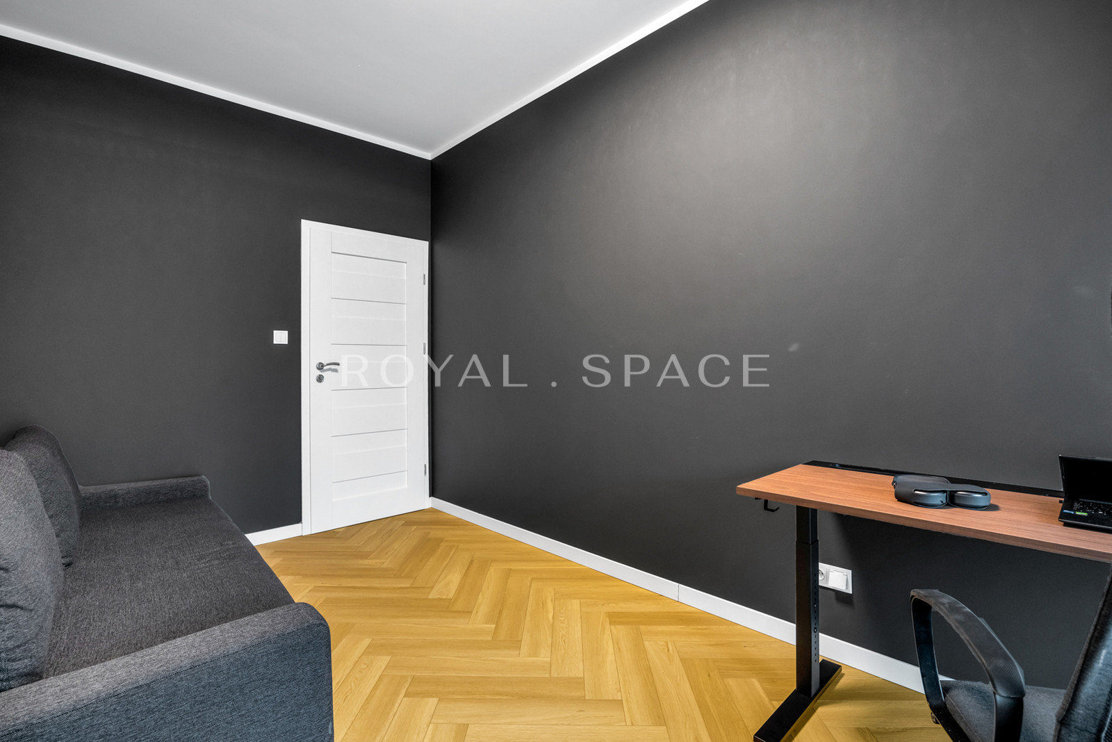 Przestronny apartament w eleganckim stylu!