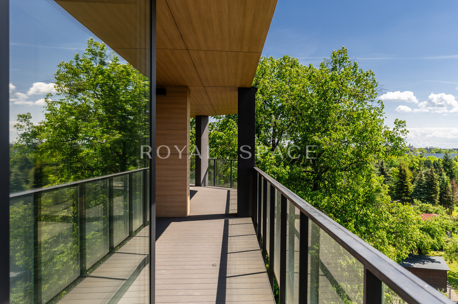 Taras 139 m², widok, prywatność – topowy penthouse
