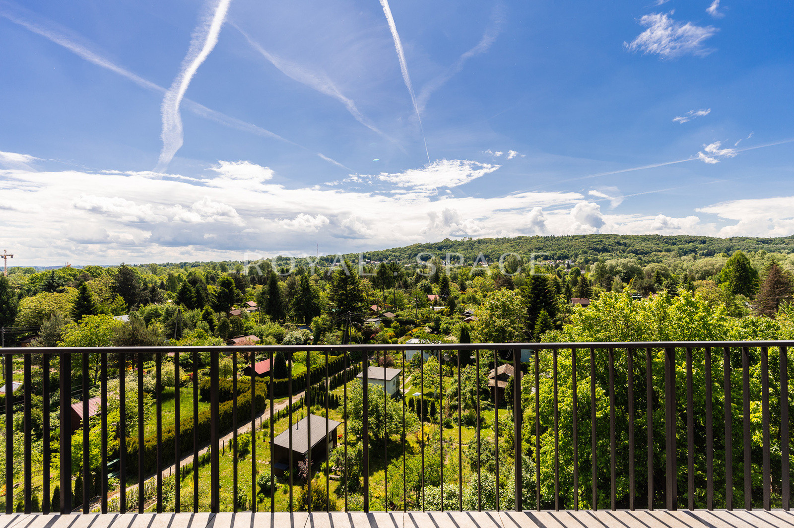 Taras 139 m², widok, prywatność – topowy penthouse