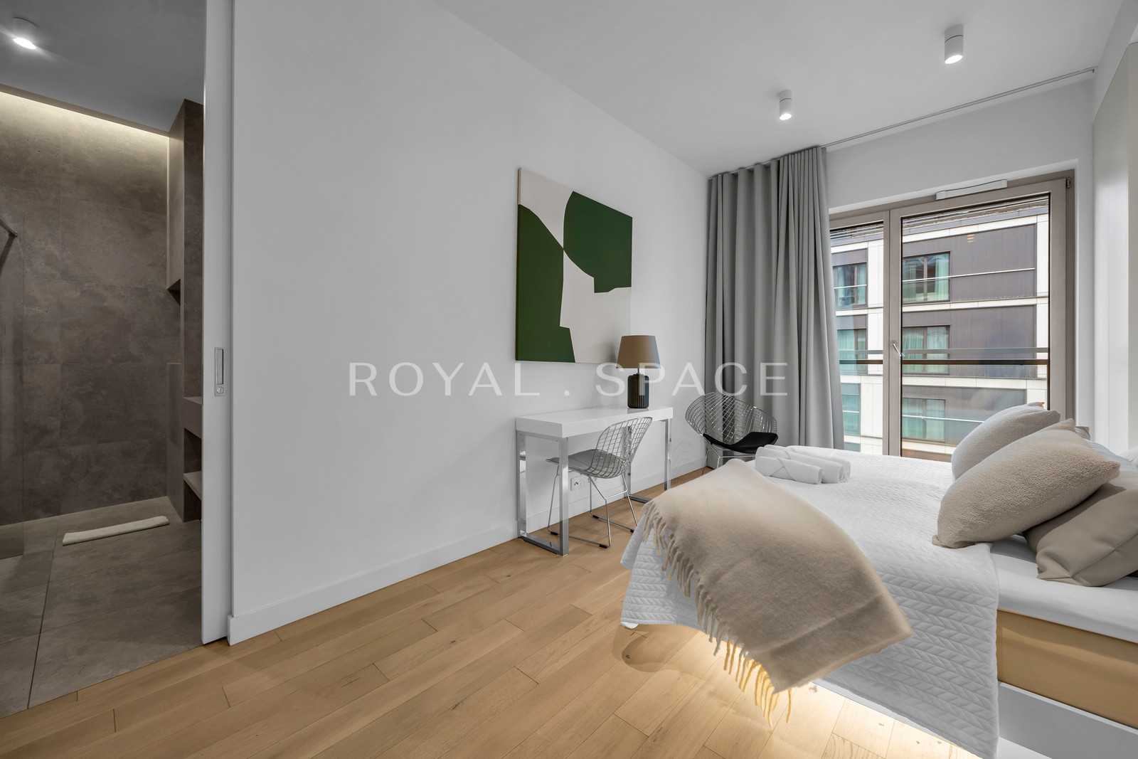 Apartament na 13 piętrze w Mennica Residence!
