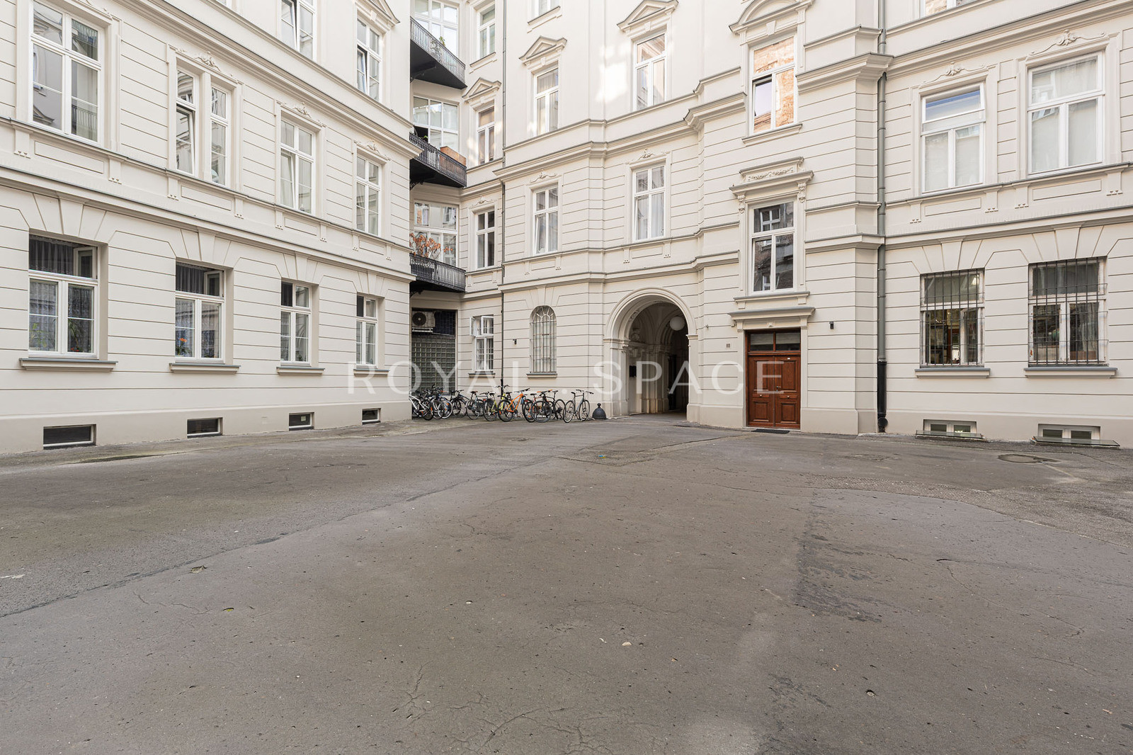 Apartament z charakterem | Al. Ujazdowskie