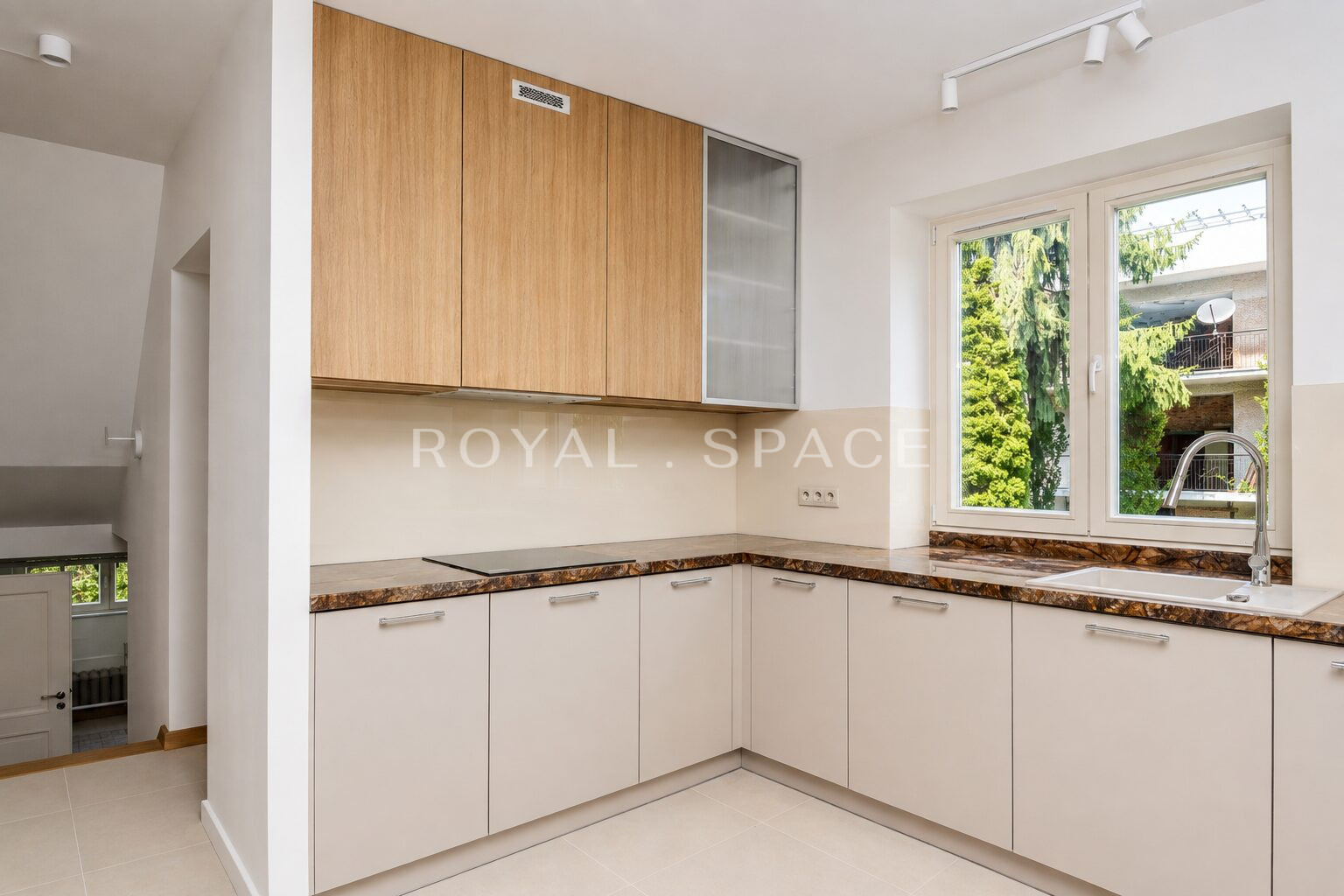 Luxury Villa 700 m from Kraków Błonia