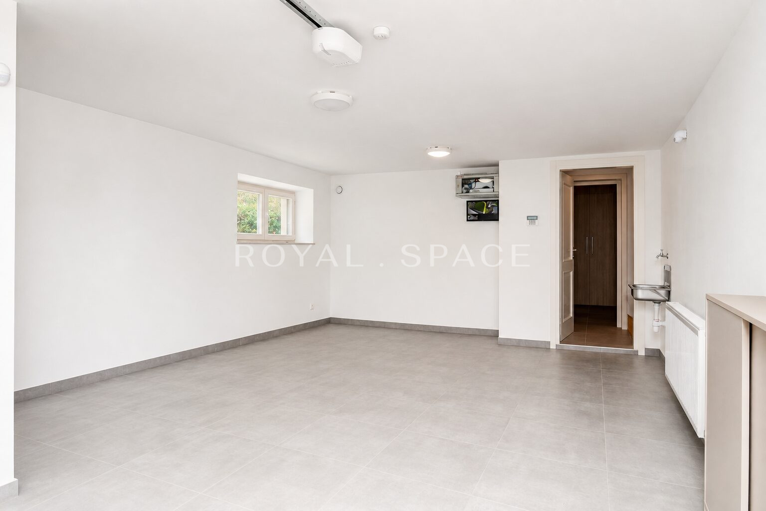 Luxury Villa 700 m from Kraków Błonia