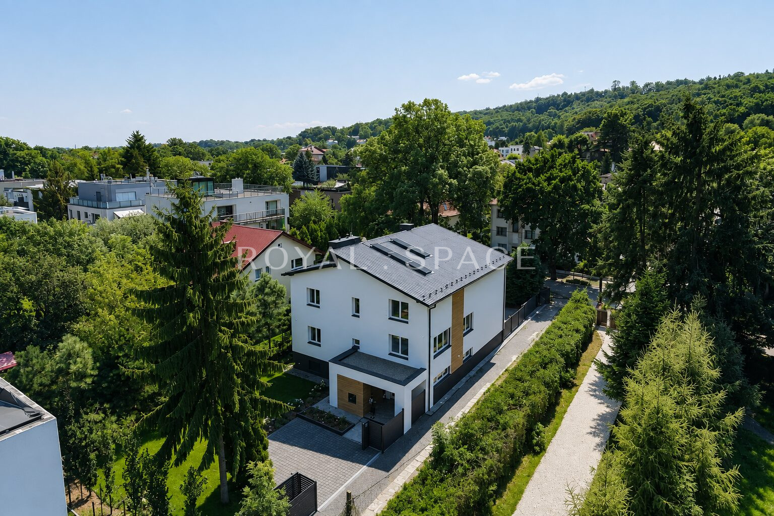 Luxury Villa 700 m from Kraków Błonia