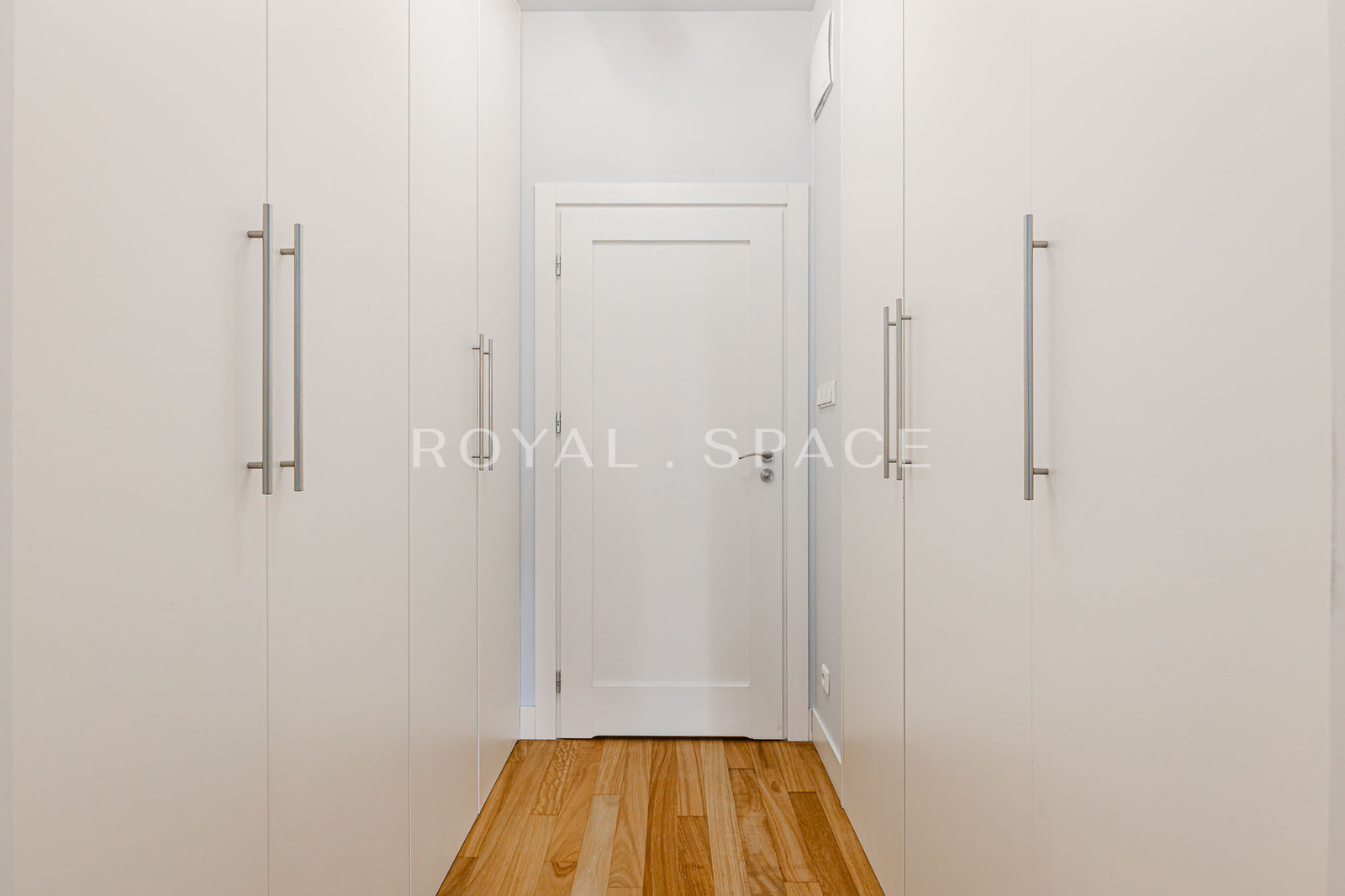 4 Rooms | Premium Apartment on Grzybowska Street
