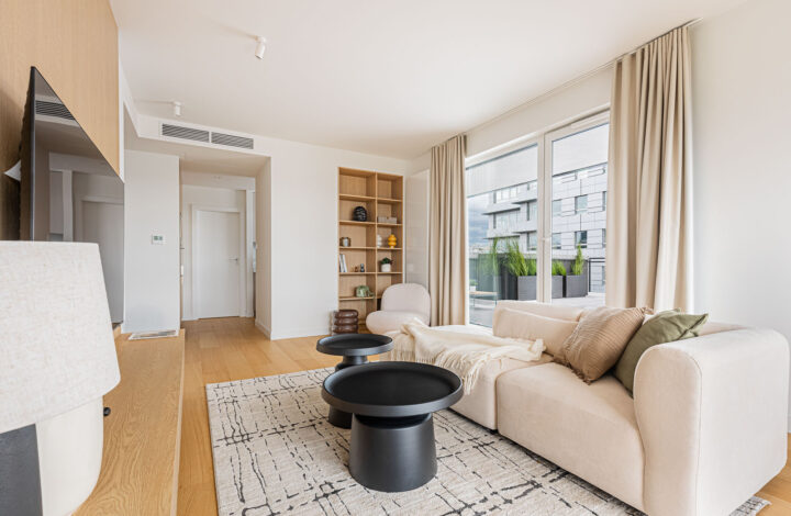 Exclusive apartment | 90 sqm Terrace | 2 Parkings