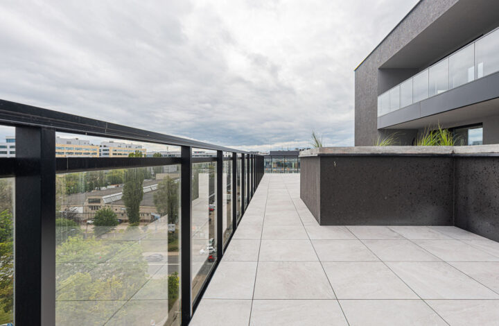 Exclusive apartment | 90 sqm Terrace | 2 Parkings