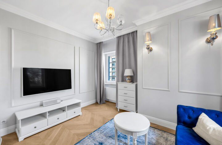 Comfortable Flat Near Politechnika metro