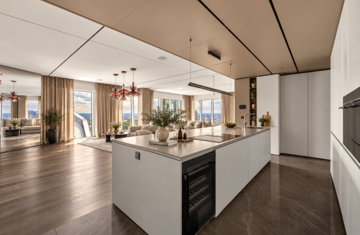 Złota 44 | Penthouse with a panoramic view