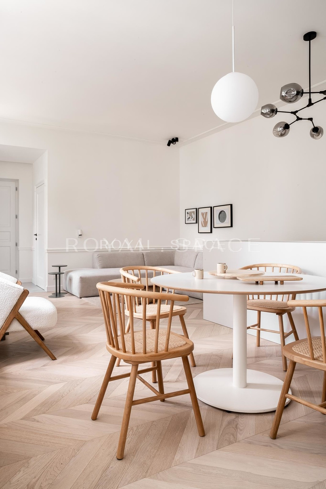 Luxurious apartment in a tenement house