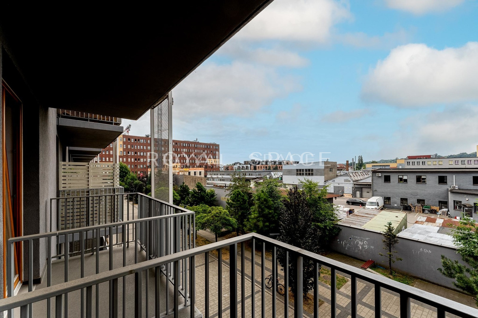 Apartment with balcony in Zabłocie