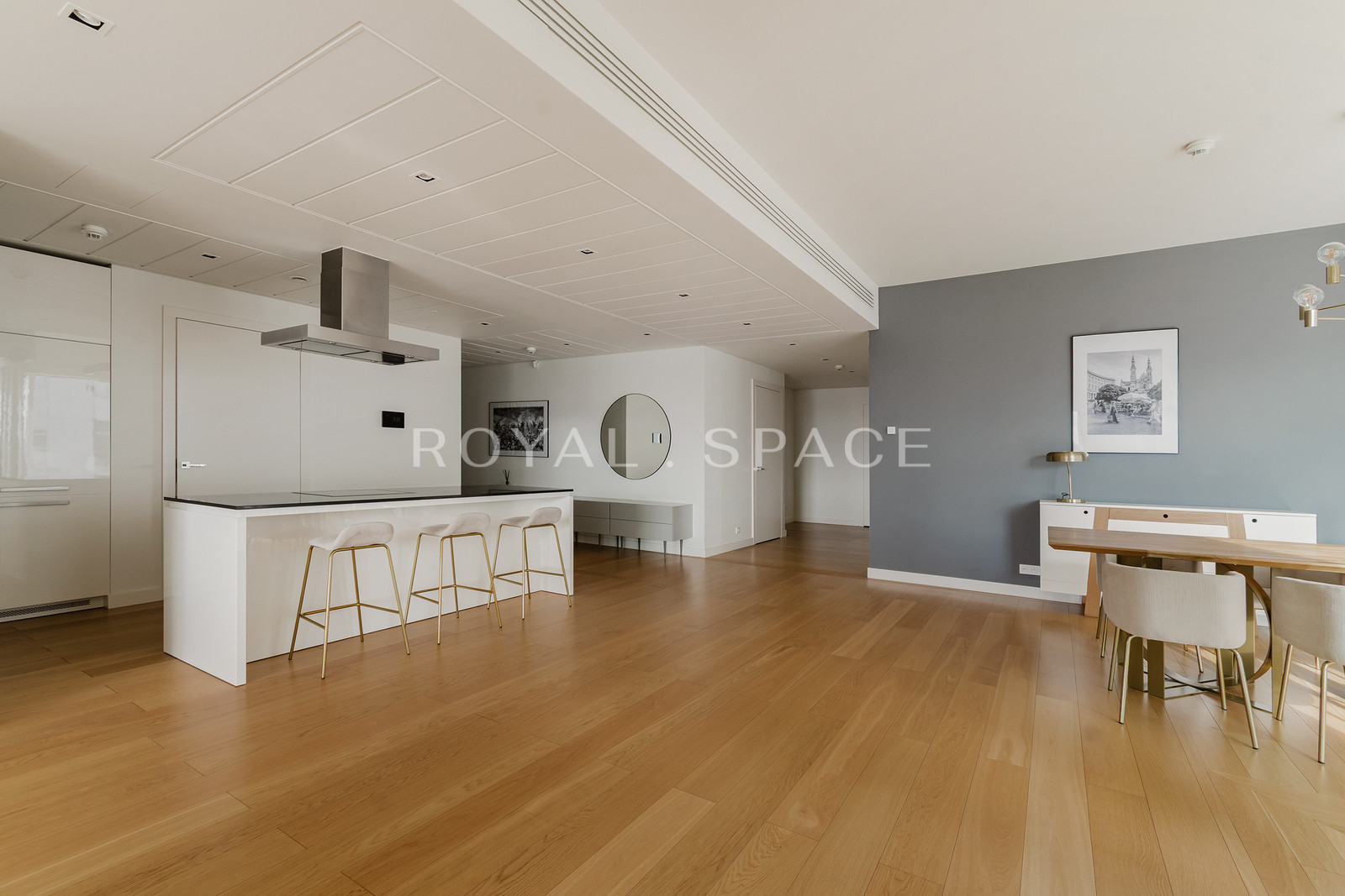 4 bedrooms apartment in Złota 44!
