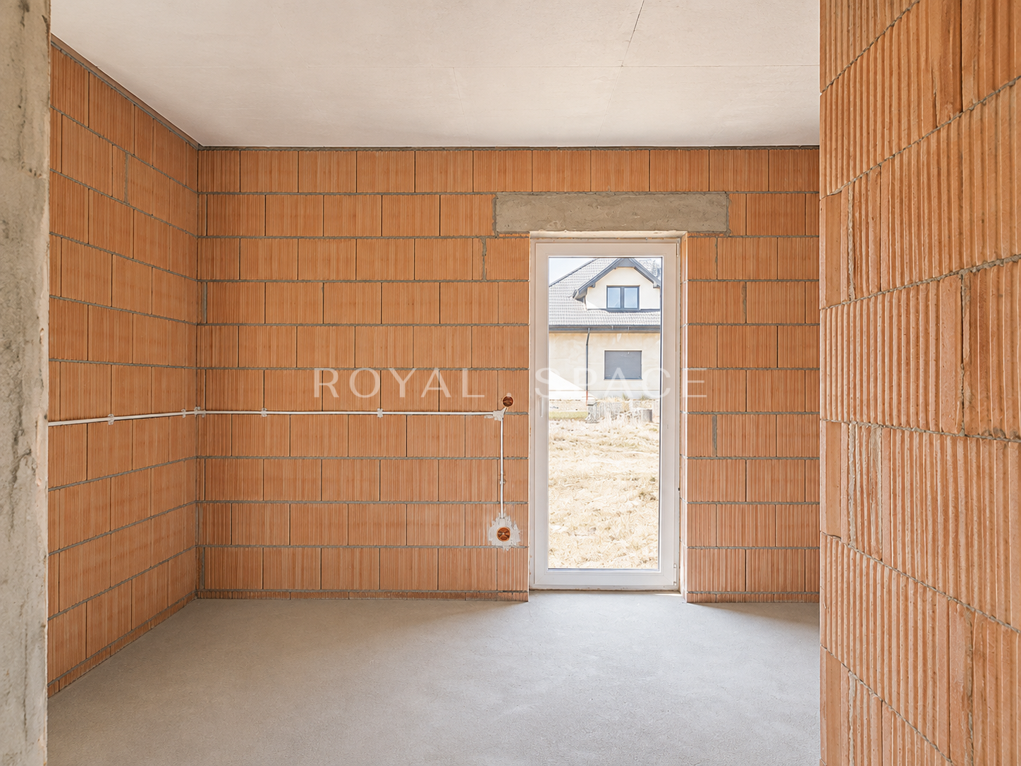 Residence with Pool and 20-Are Plot
