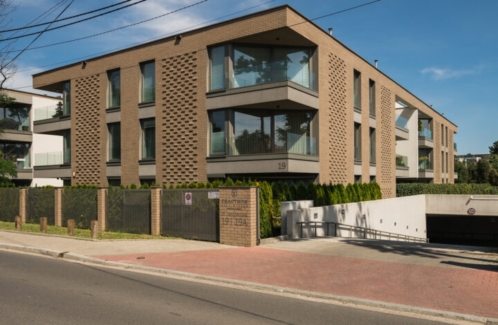 Apartament na Woli Justowskiej z ogrodem