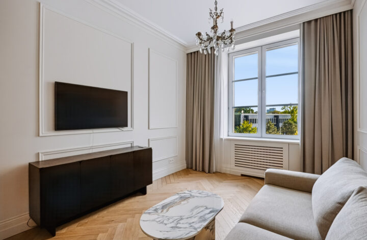 Apartament w odrestaurowanej kamienicy | Winda