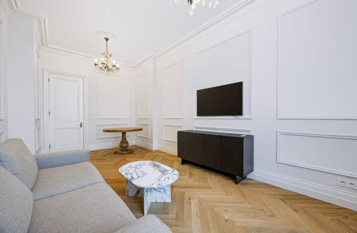 Apartament w odrestaurowanej kamienicy | Winda