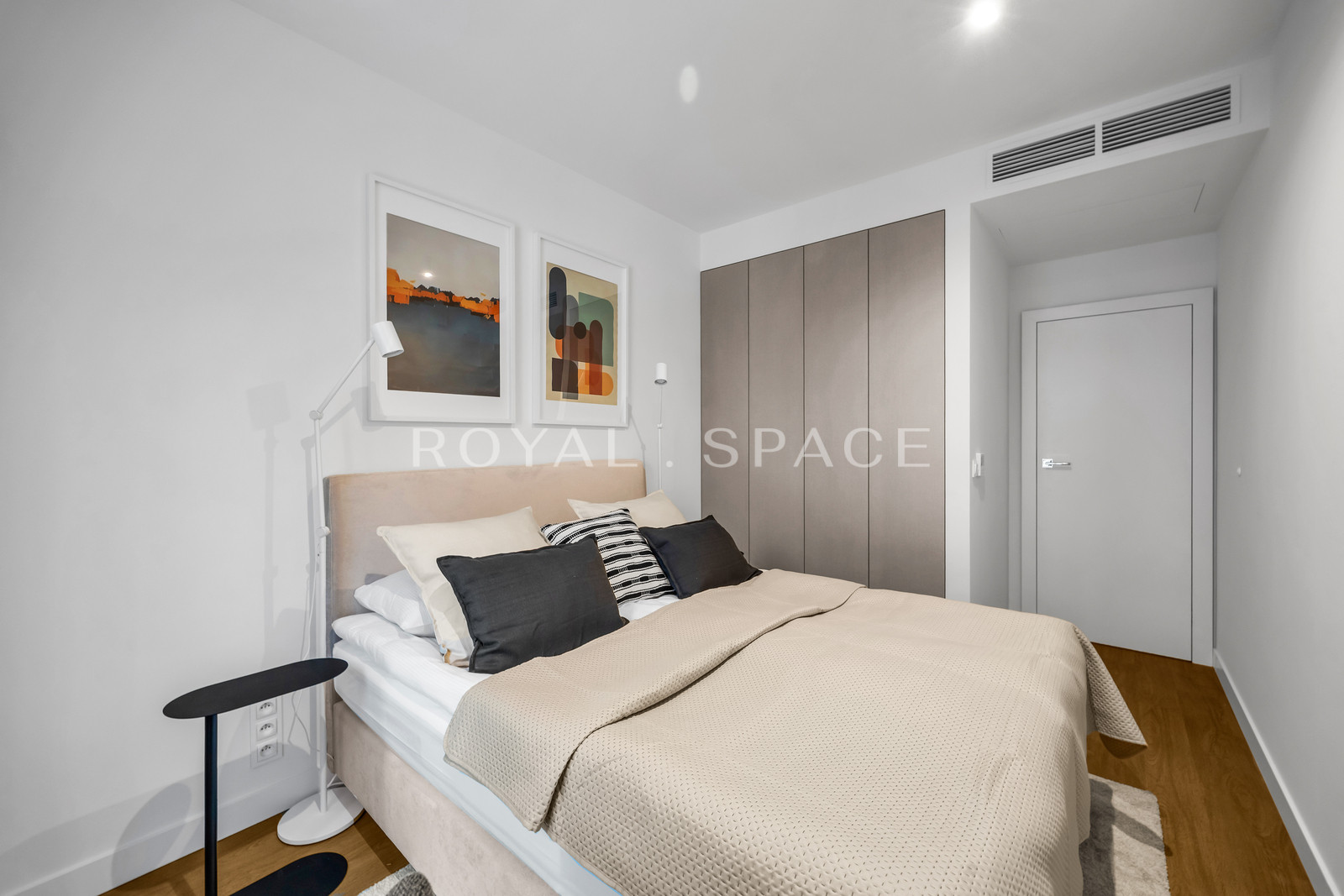Ekskluzywny duży apartament | Towarowa Square