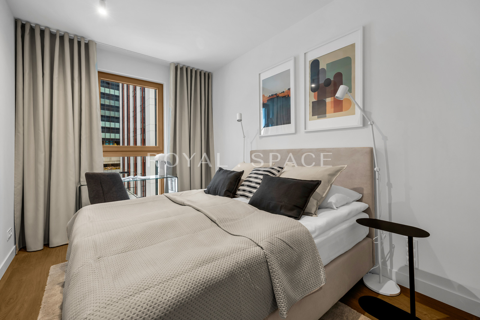Ekskluzywny duży apartament | Towarowa Square