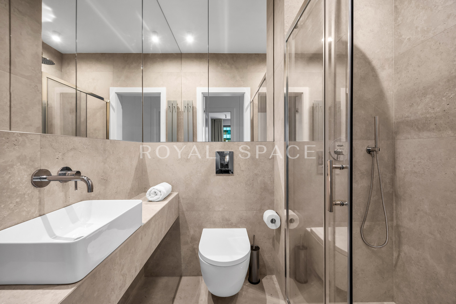 Ekskluzywny duży apartament | Towarowa Square