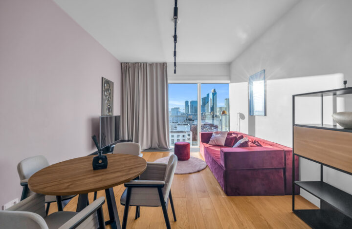 Złota 44 | Jasny przestronny apartament