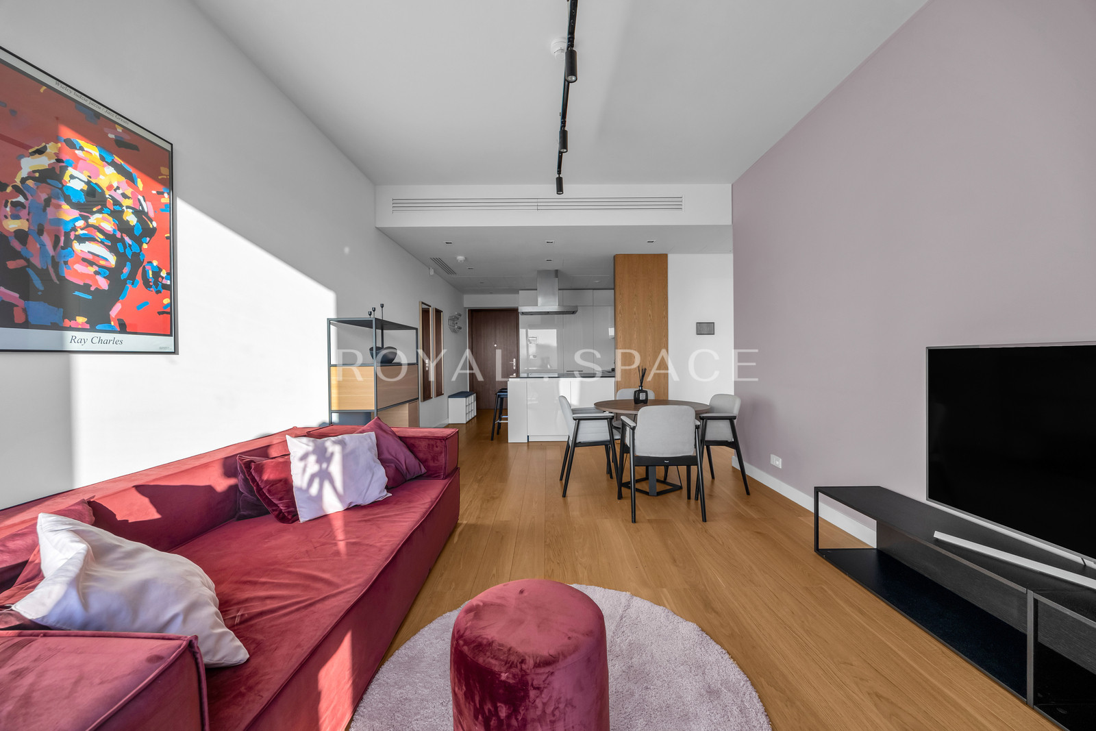 Złota 44 | Jasny przestronny apartament