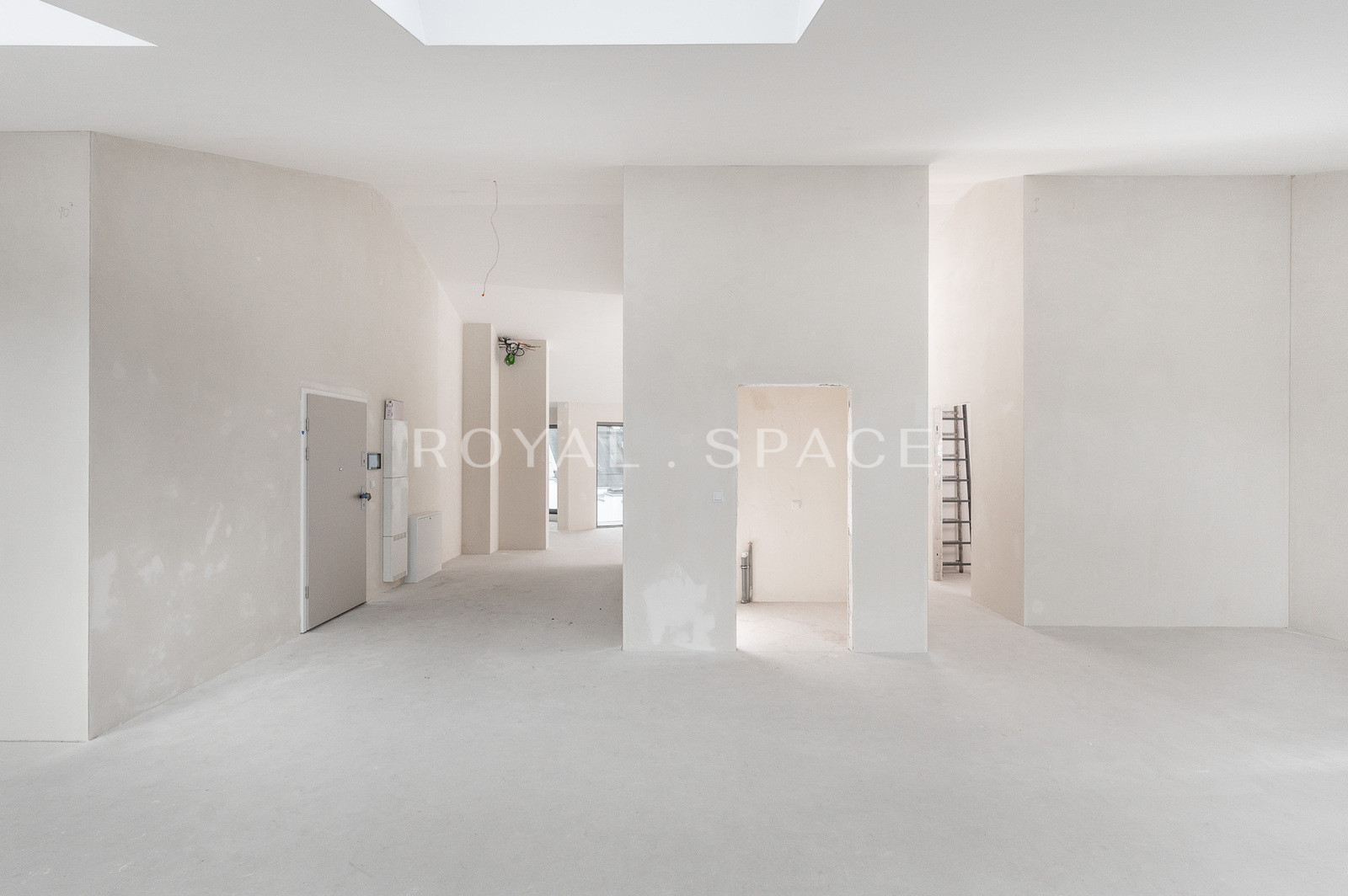Niezwykły apartament z wysokimi sufitami | SP