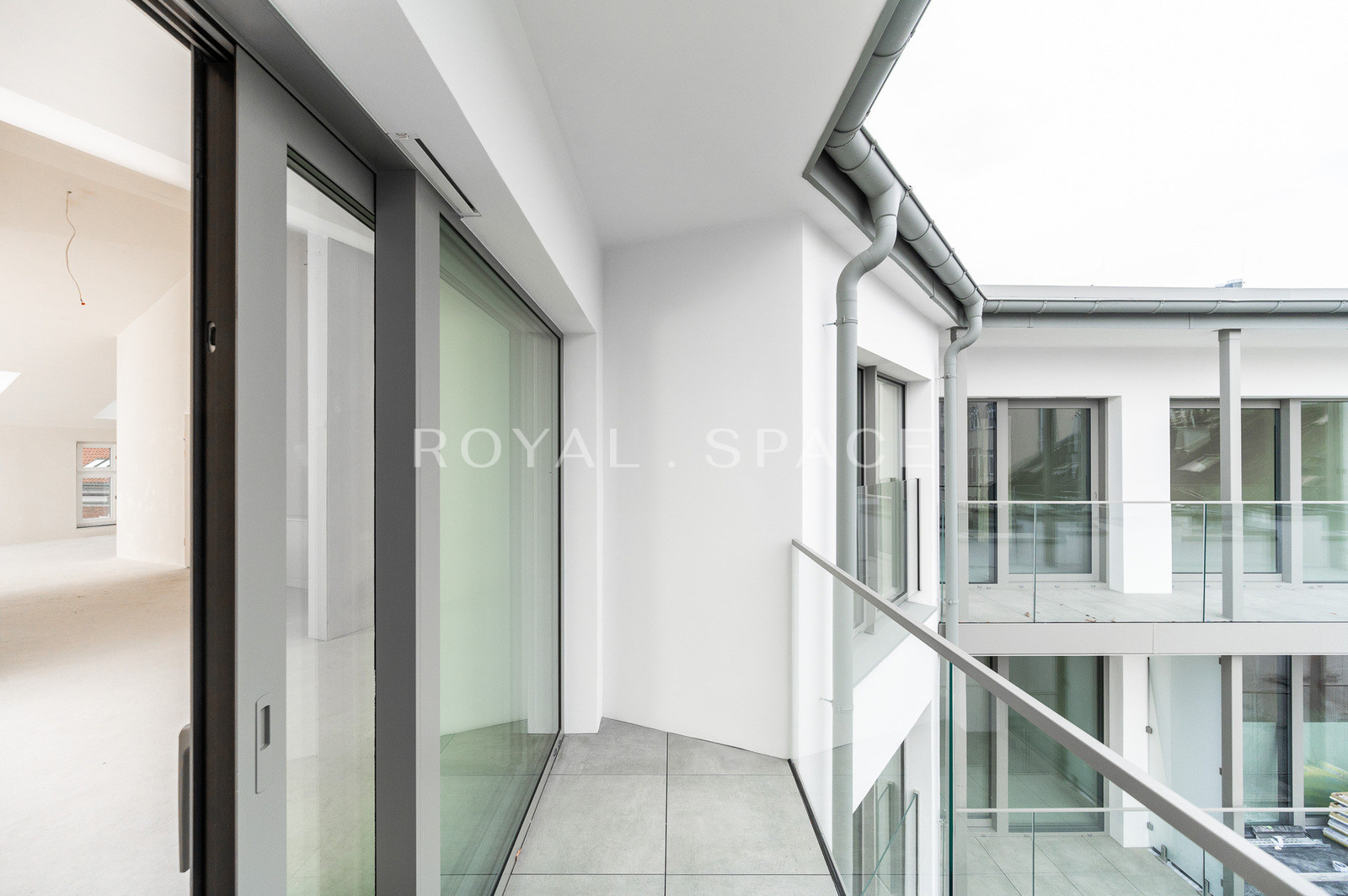 Niezwykły apartament z wysokimi sufitami | SP