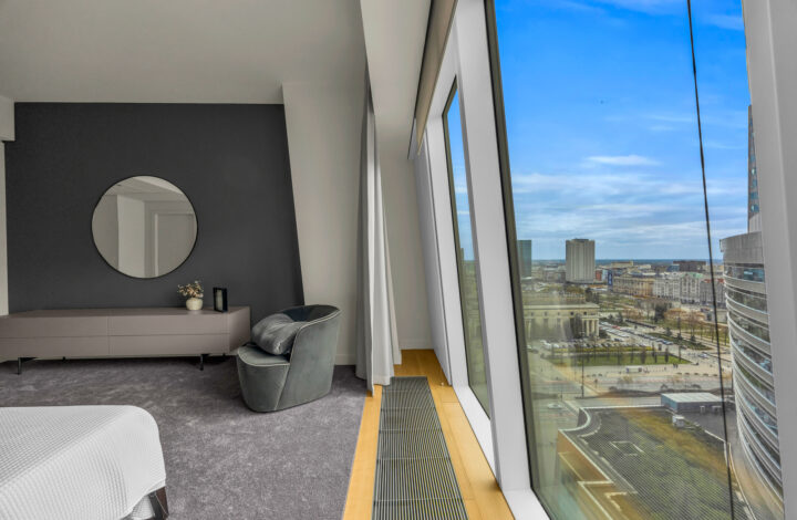 Przestronny Apartament na Złotej 44!