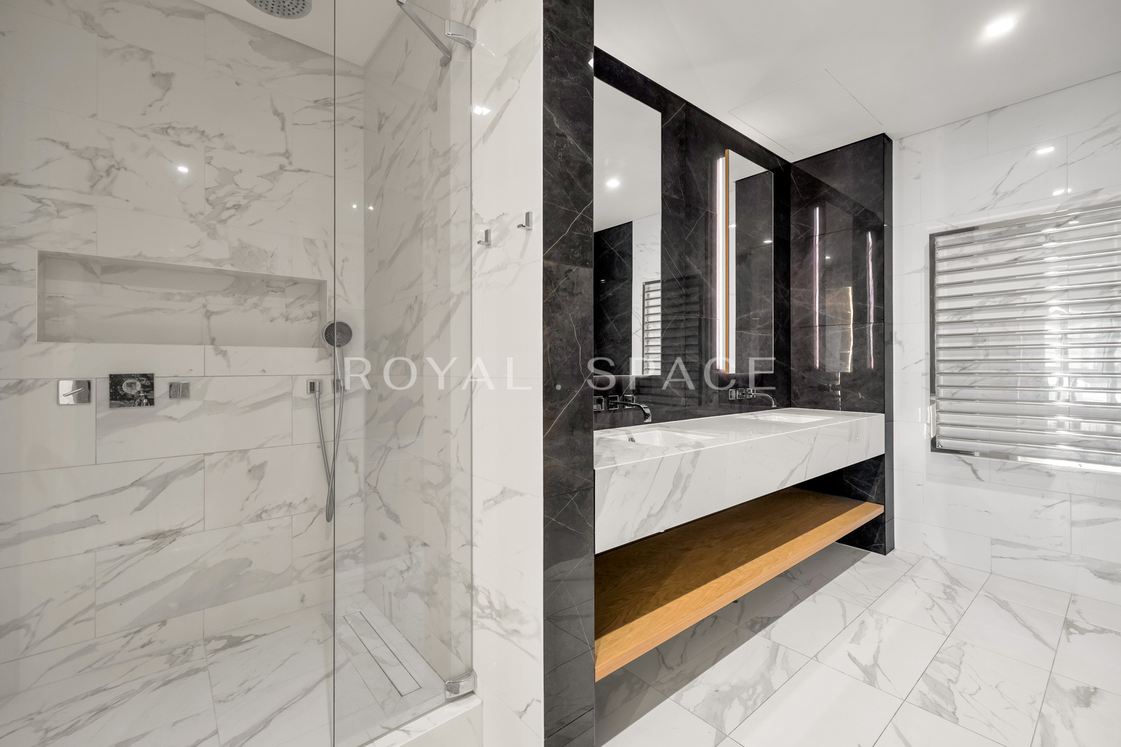 THE MONOLITH | Złota 44 | Architecture of Bold Contrasts