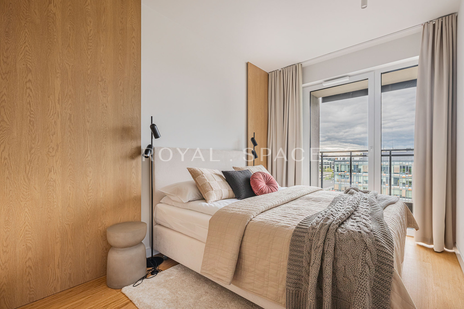 Exclusive apartment | 90 sqm Terrace | 2 Parkings