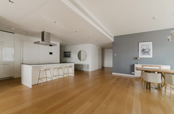 Przestronny jasny apartament na Złotej 44!
