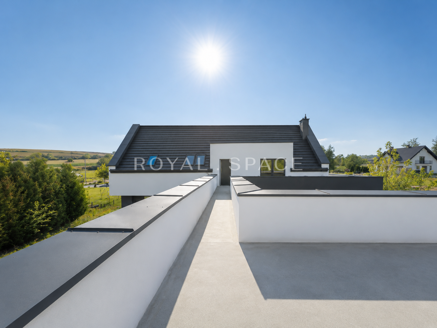 Residence with Pool and 20-Are Plot