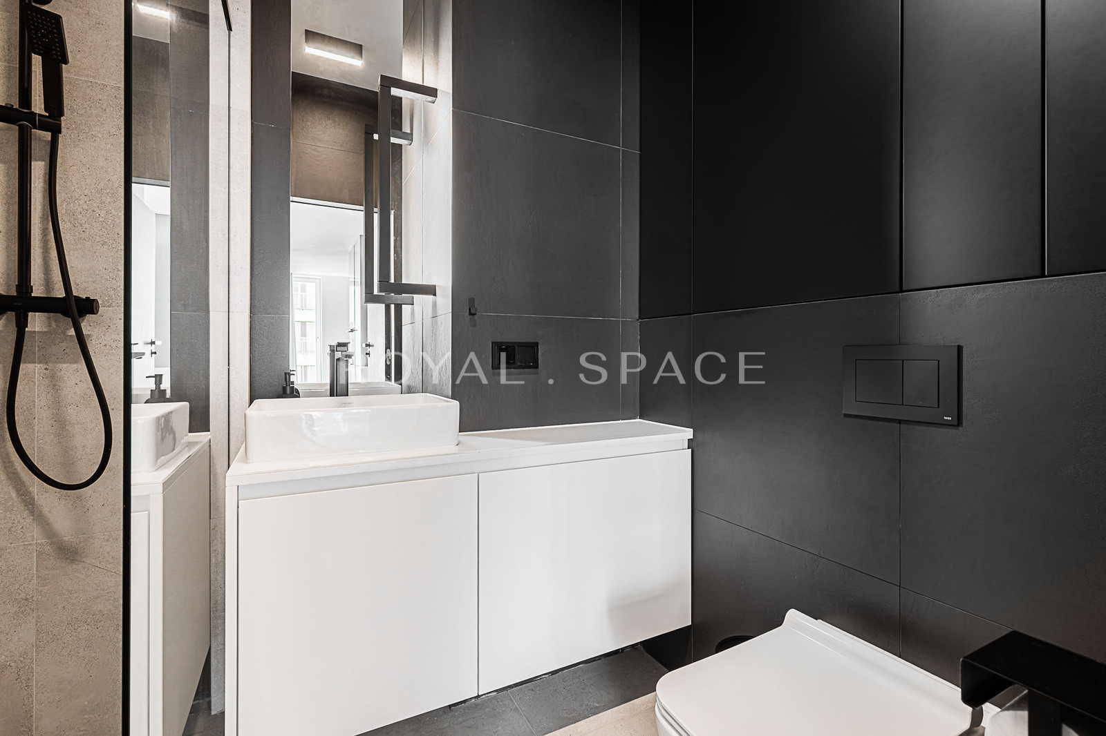 First Rental | 19 Dzielnica | Elegant 61 m² Apartment