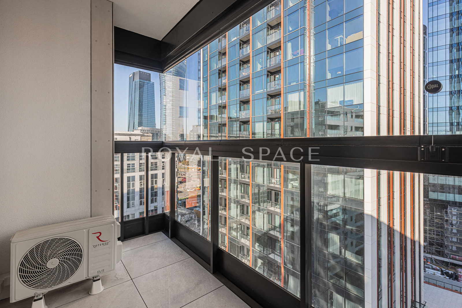 Nowy apartament 2 bedrooms | Towarowa Square