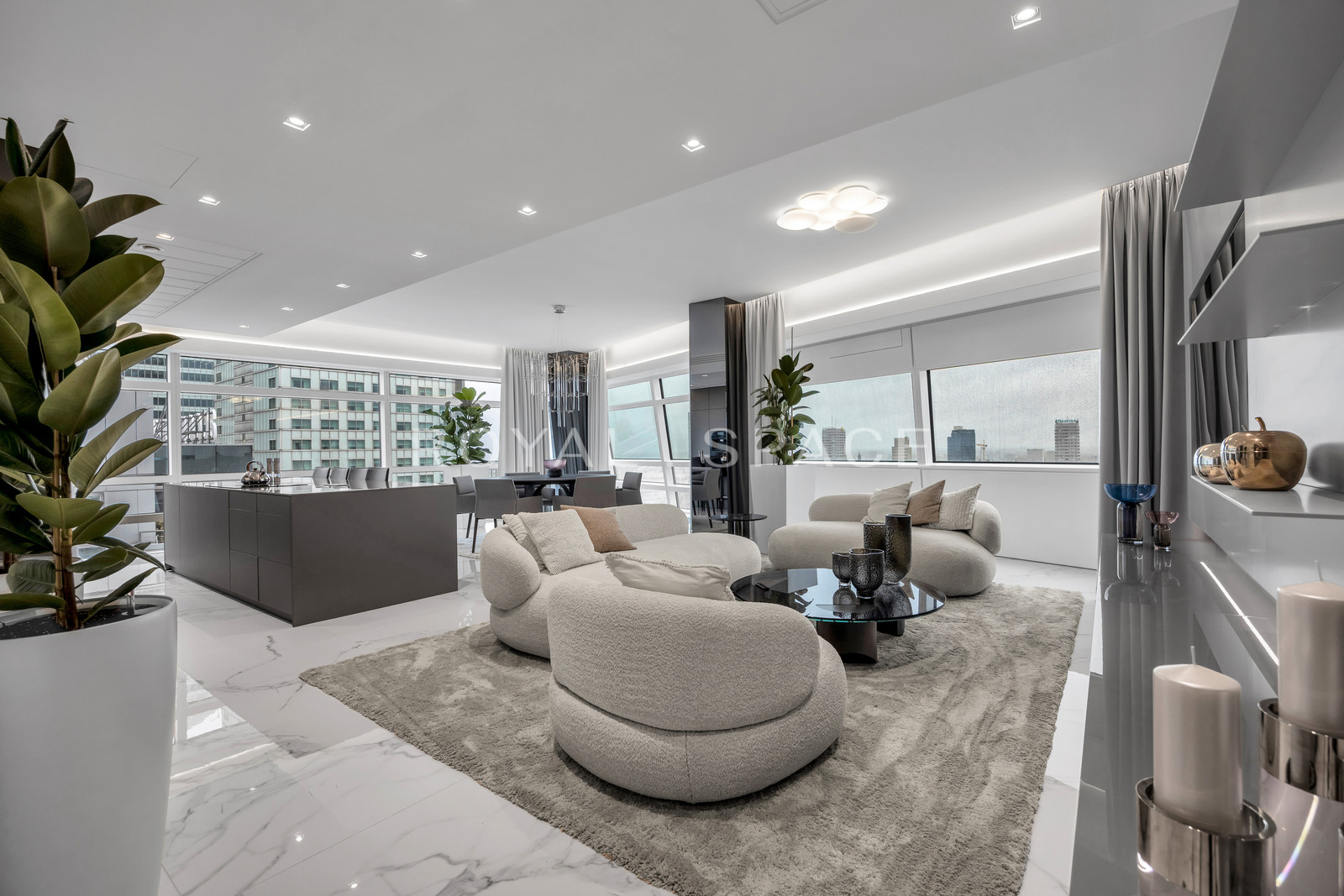 Unique Apartment at Złota 44!