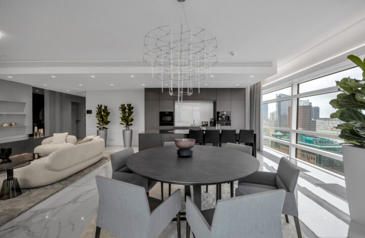 Unique Apartment at Złota 44!